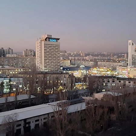 Modern Apartment In The Center Of Town Chisinau Exterior foto