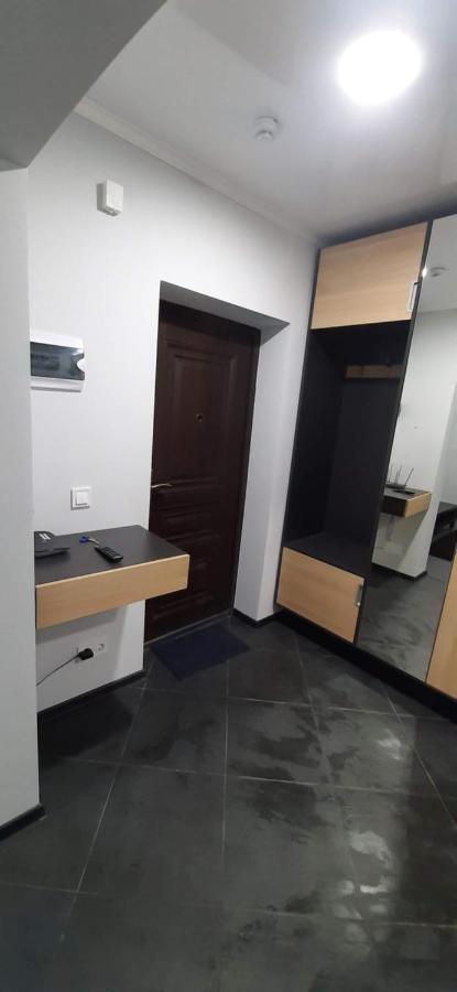 Modern Apartment In The Center Of Town Chisinau Exterior foto